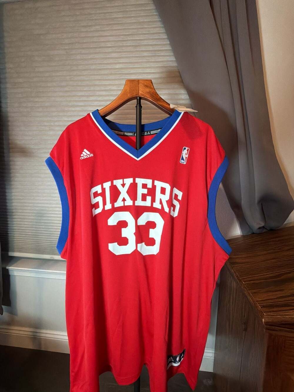 Adidas Andrew Bynum Philadelphia 76ers Size 2XL Jersey